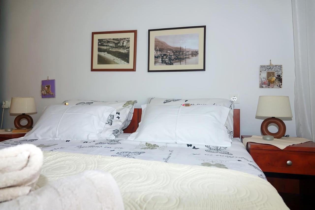 Two-Bedroom Apartment In The Centre Макарска Екстериор снимка